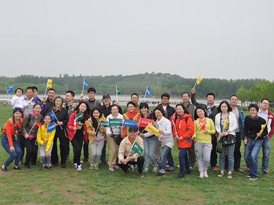 愛心呵護綠色，健康享受生活 ——記二、三、四黨支部“綠色環(huán)保健康行”活動