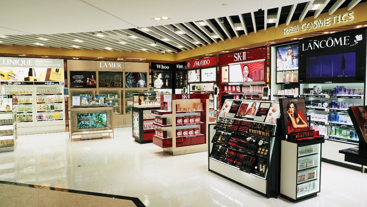 中免集團(tuán)日上上海虹橋國(guó)際機(jī)場(chǎng)進(jìn)境免稅店正式開業(yè)