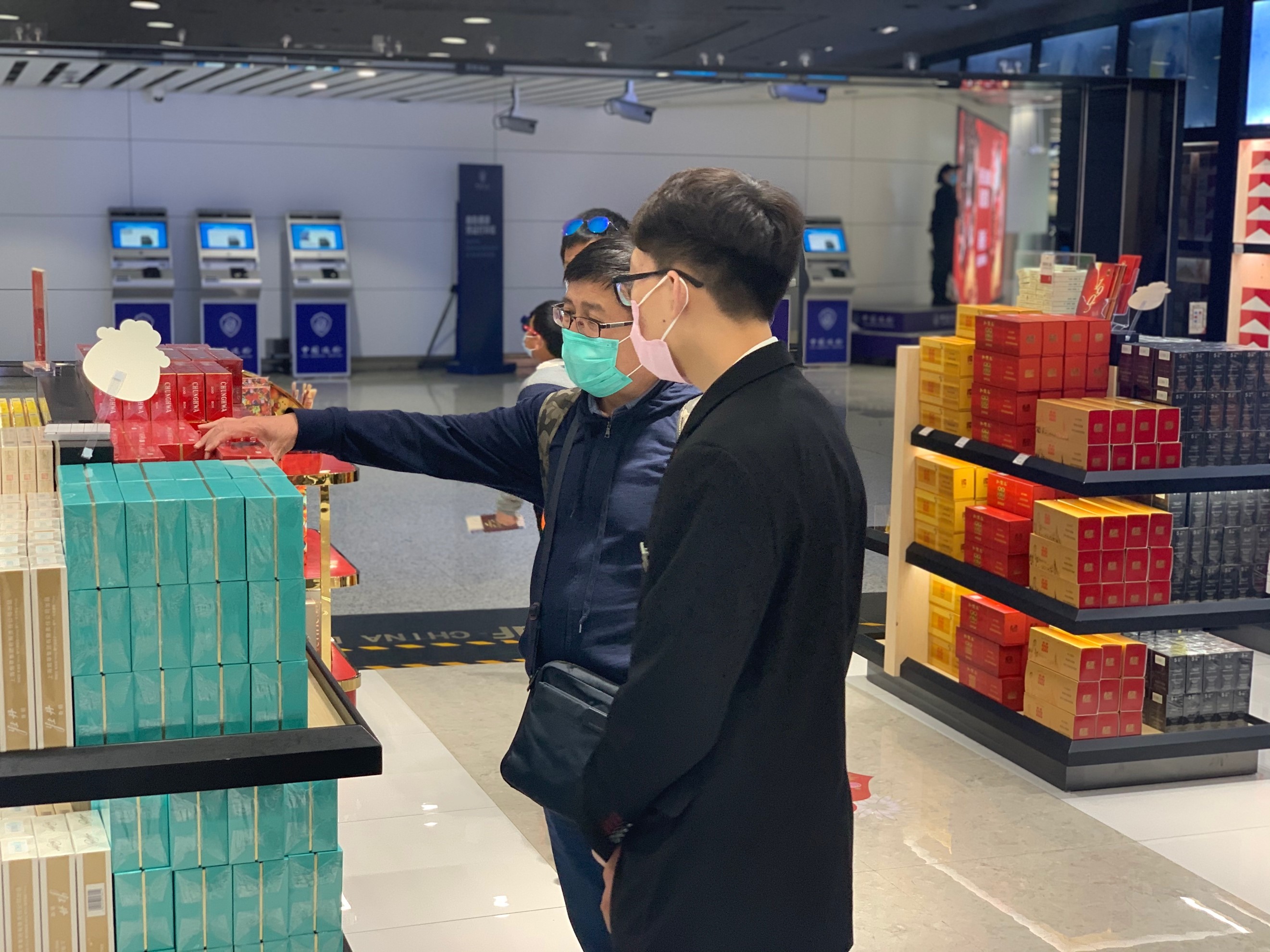 【中國免稅人在行動?黨員先鋒篇】之二： 不忘初心，凝心聚力——中免黨員抗擊疫情，發(fā)揮黨員先鋒模范作用