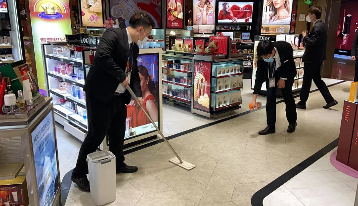 【中國免稅人在行動?黨員先鋒篇】之三： 在疫情中堅守 “逆行者”全力保障服務