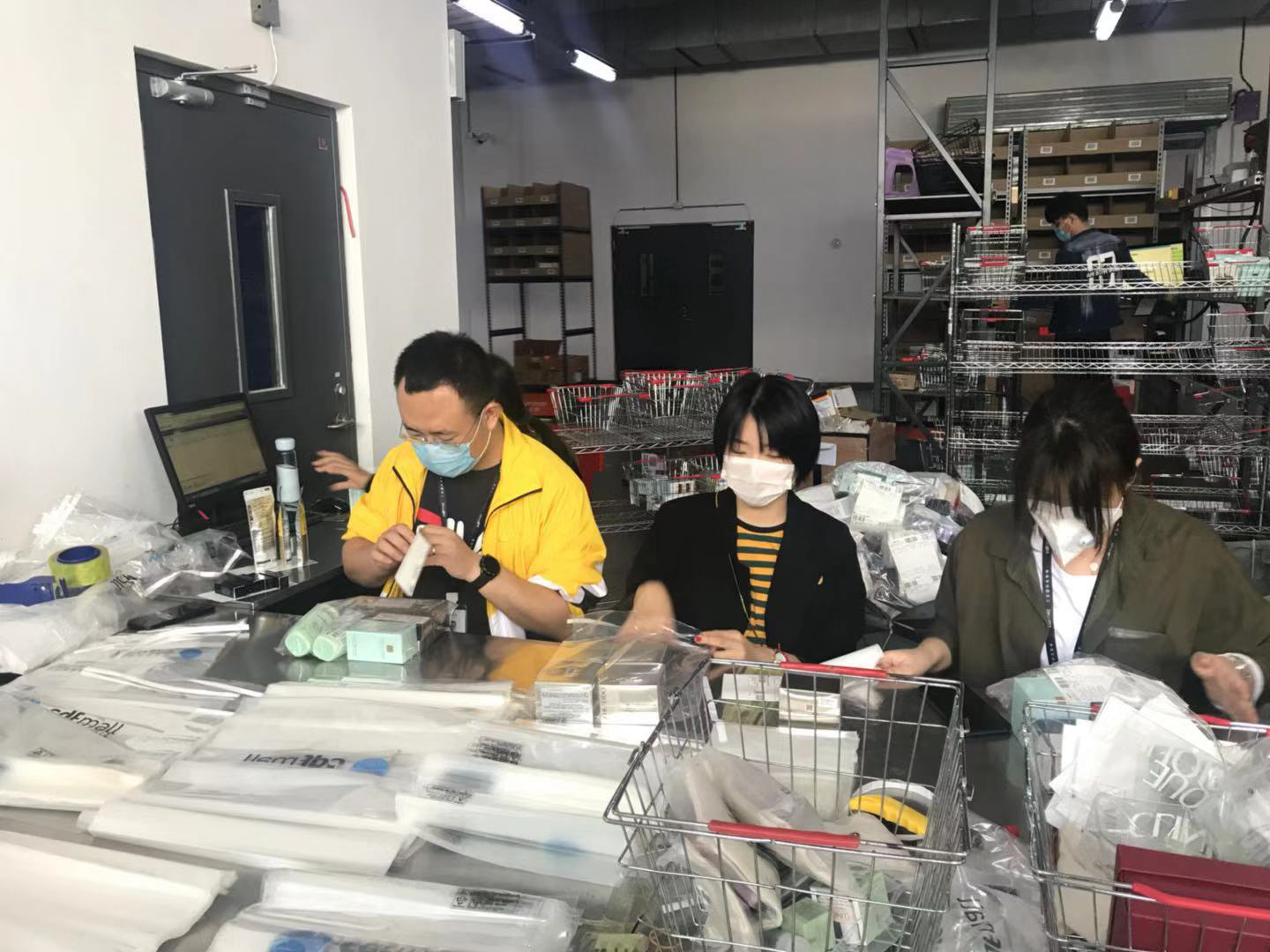 【中國(guó)免稅人在行動(dòng)·黨員先鋒篇】之五：永葆黨員底色 三亞國(guó)際免稅城黨員發(fā)揮先鋒模范作用