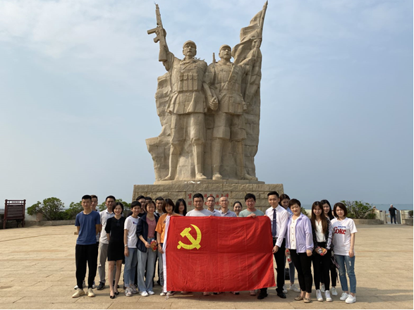 碧海丹心，邁向勝利的起點(diǎn)-美蘭免稅走進(jìn)海南解放公園開(kāi)展黨史學(xué)習(xí)教育活動(dòng)